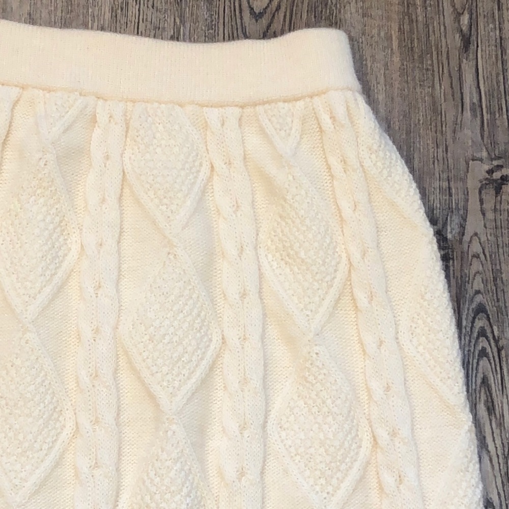 Miss Chloe Cream Cable Knit Lined Skirt - Picture 3 of 8